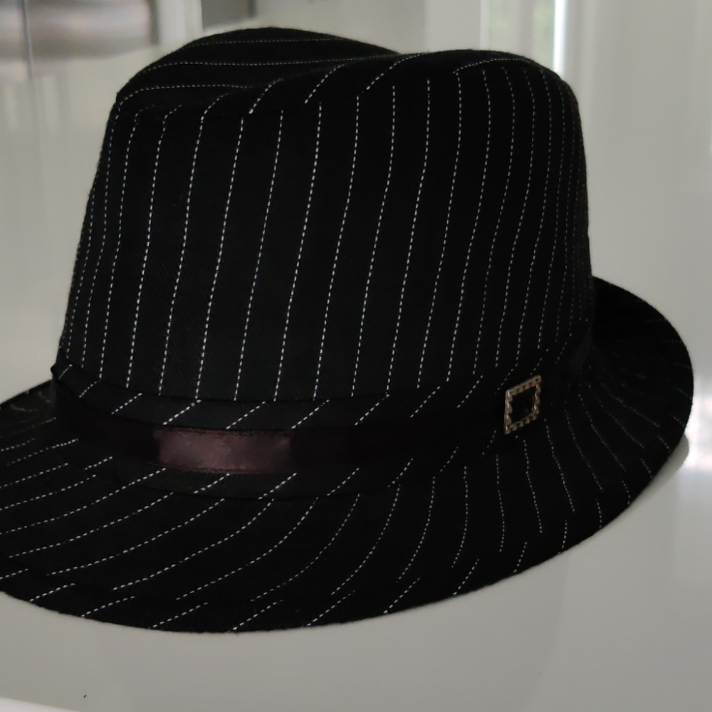 BLACK PINSTRIPE FEDORA HAT